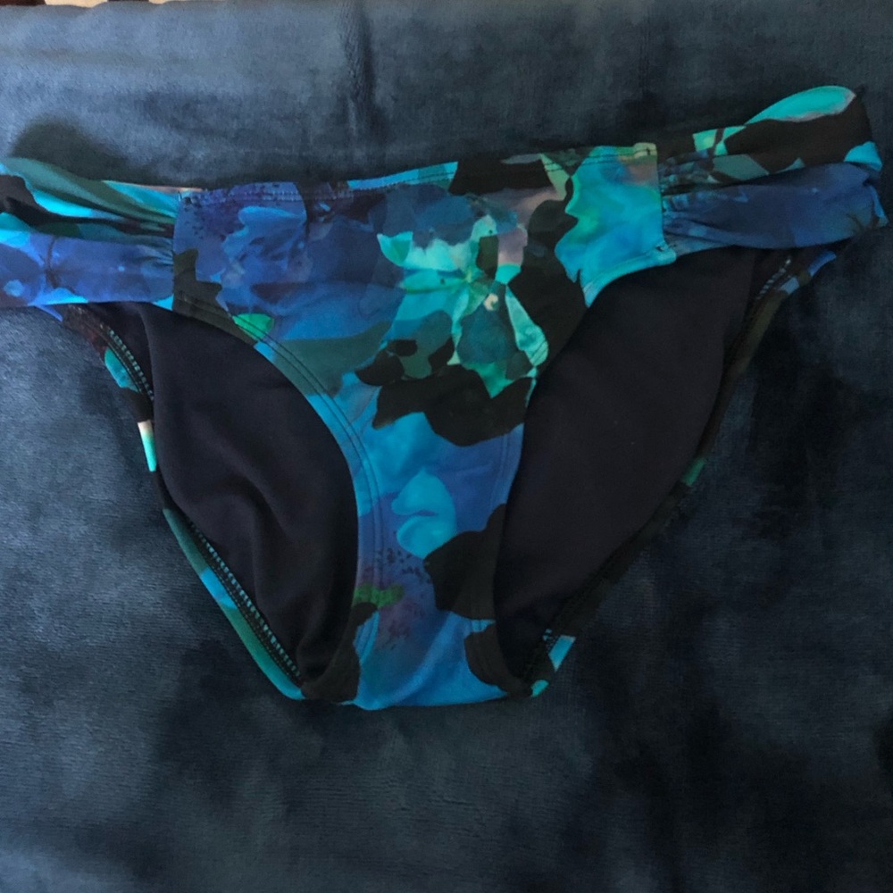Athleta blue floral bikini bottoms